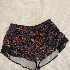 Lululemon Hotty hot 2.5